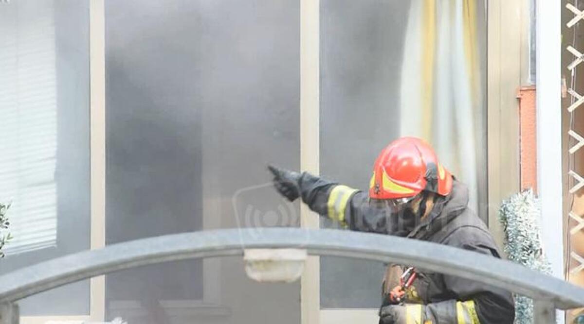 VIDEO: computer lasciato acceso si surriscalda, divampa un incendio in una villetta della Gaiofana - 