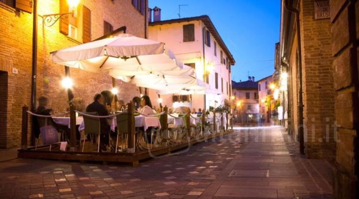 A Santarcangelo guerra ai dehors abusivi o irregolari, ecco i risultati dei controlli -