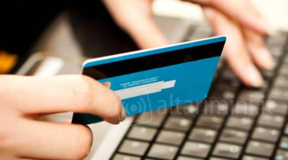 San Leo, gli clonano la carta di credito: si accorge di un ammanco e la fa bloccare -