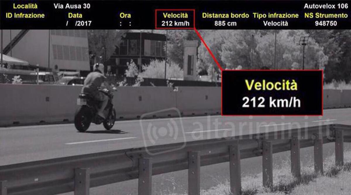 Sulla superstrada come in MotoGp, passaggi a 212 km/h sulla consolare nel territorio di Coriano - 