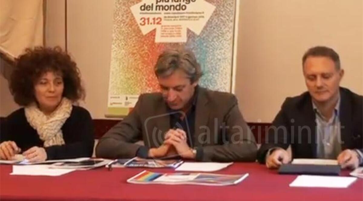 VIDEO: Nina Zilli, Daniele Silvestri e fuochi d'artificio. Il Capodanno più lungo del mondo di Rimini -