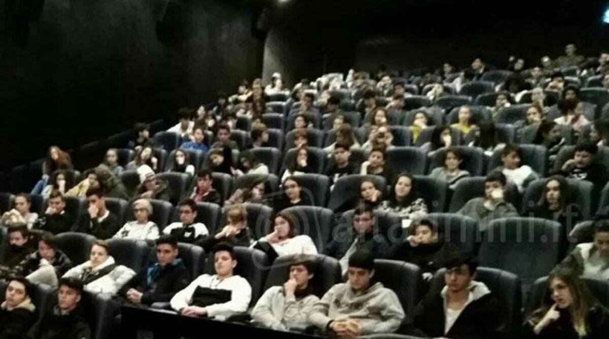 Riccione, oltre mille studenti al cinema per riflettere sulla giornata della memoria - 