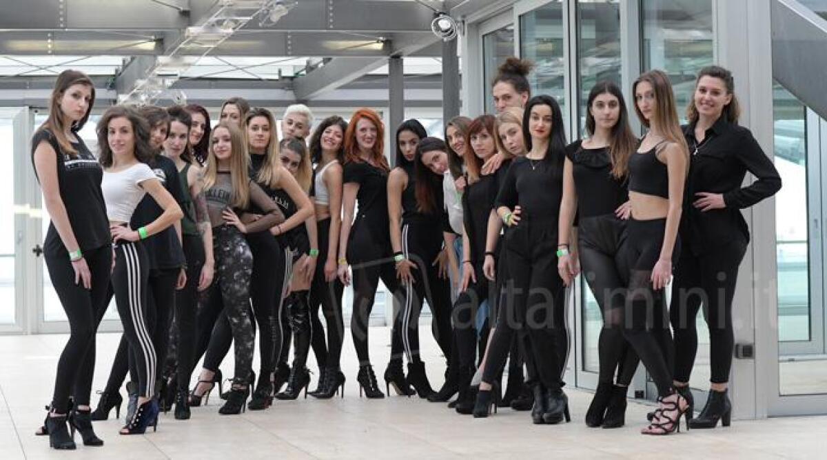 Spopola la danza sui tacchi a spillo: la ballerina Dolores Parisi guest star a Riccione - 