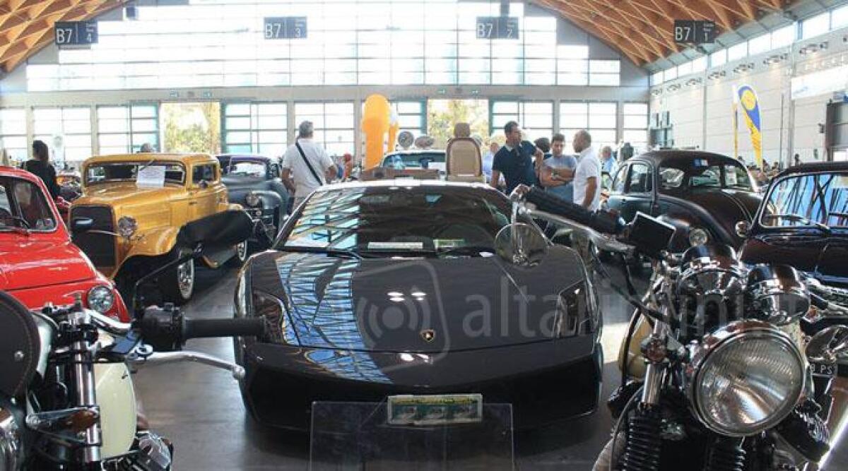Torna a Rimini Fiera l'appuntamento per gli appassionati di bolidi d'epoca a quattro e due ruote - 