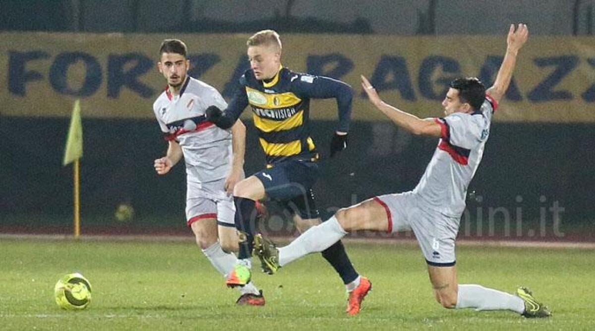 FOTO: Santarcangelo sconfitto 1-0 dalla Samb, polemiche per gol annullato a Capellini -