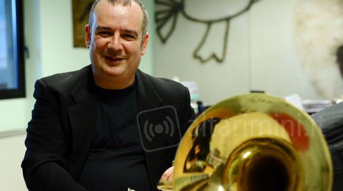 Il musicista riminese Alberto Cappiello in concerto assieme al pianista Ulysse Bonaventura - 