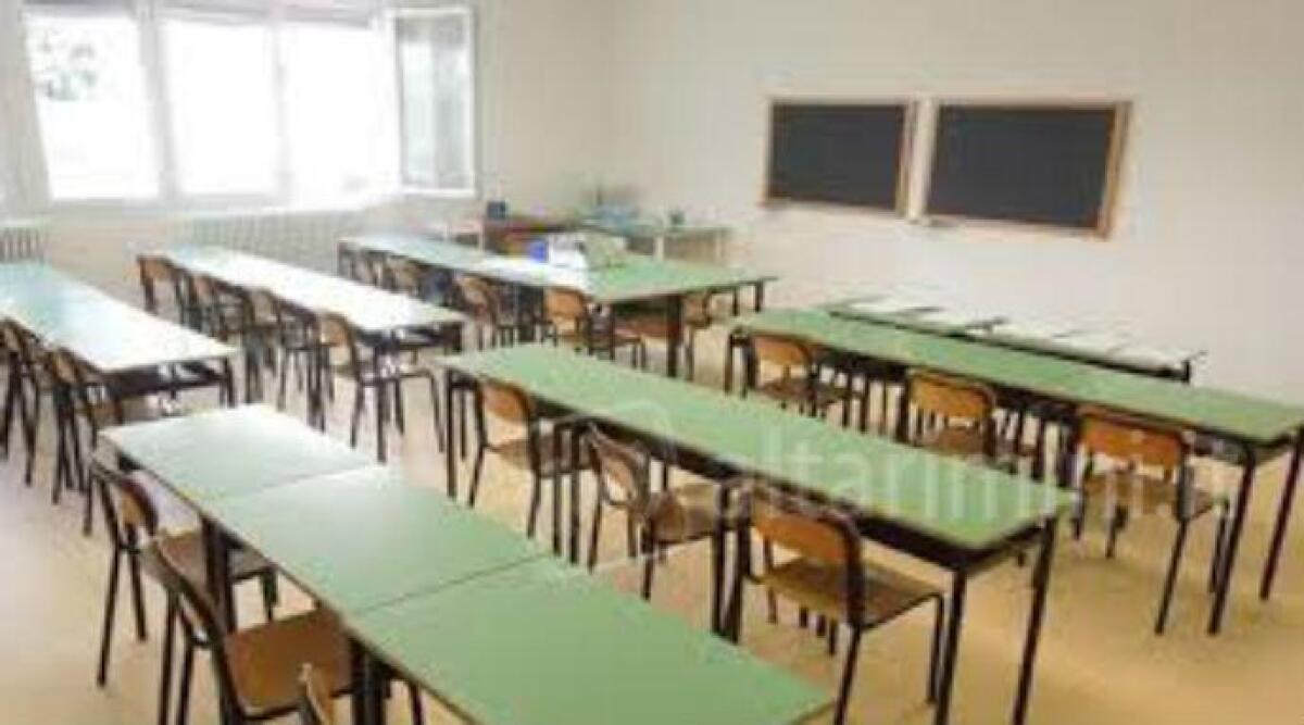 A Rimini scuole aperte a Pasqua per lavori di manutenzione da Viserba a Miramare - 