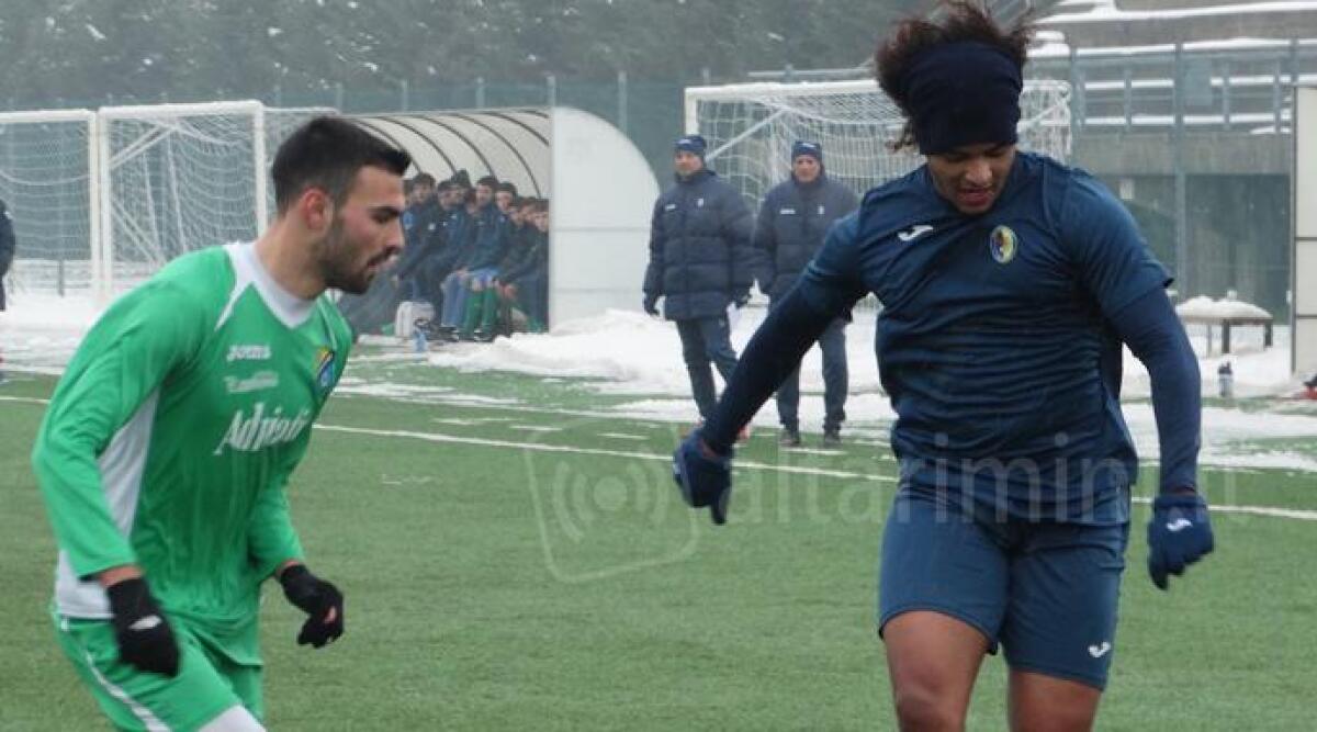 Santarcangelo Calcio, Capellini scatenato nell'amichevole con l'At.Alma di Bugaro e Rivi -