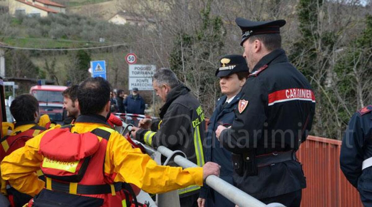 Identificata la donna che si &egrave; gettata dal ponte sul Marecchia, ha lasciato un biglietto d'addio ai familiari - 