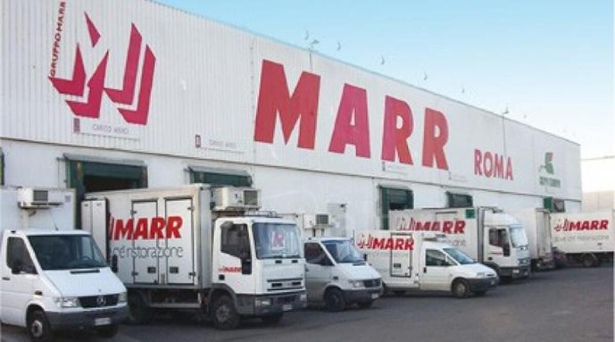 Dipendente sventa furto alla Marr di Rimini: ladri stavano portando via cassette di pesce - 