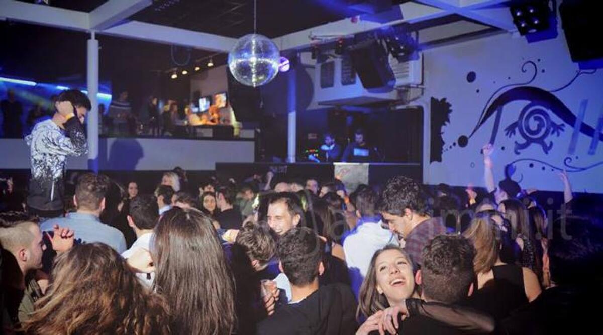 Luned&igrave; 30 aprile il Jolly Disco 'incontra' la discoteca Accademia per una serata speciale - 