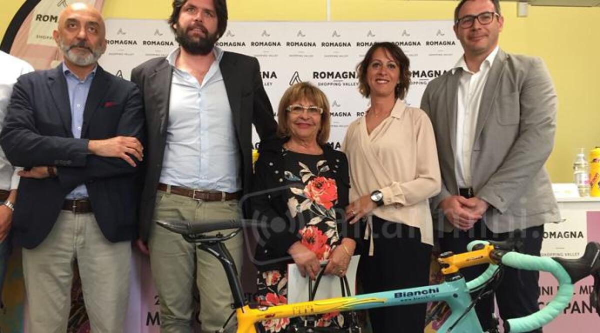 "20 anni nel mito di Marco Pantani": a Romagna Shopping Valley si ricorda la doppietta del '98 Giro-Tour -
