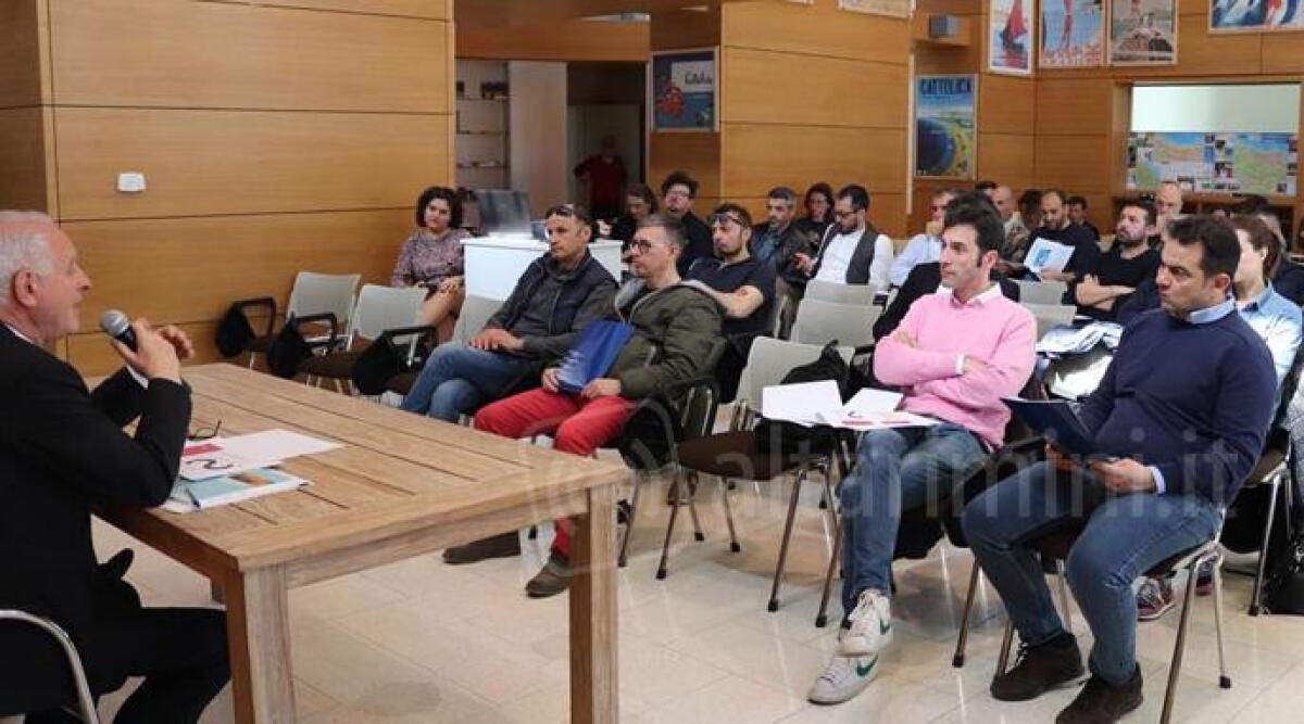 Nuovo contratto per dipendenti ristoranti e alberghi, i dati su Rimini: uno su quattro &egrave; lavoratore stagionale - 