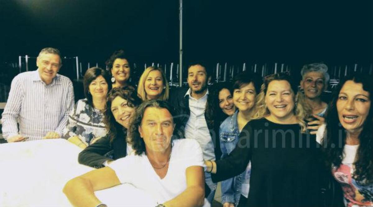 Reunion di classe, la 5&deg; E dell'Einaudi di Rimini si ritrova dopo 32 anni dal diploma - 