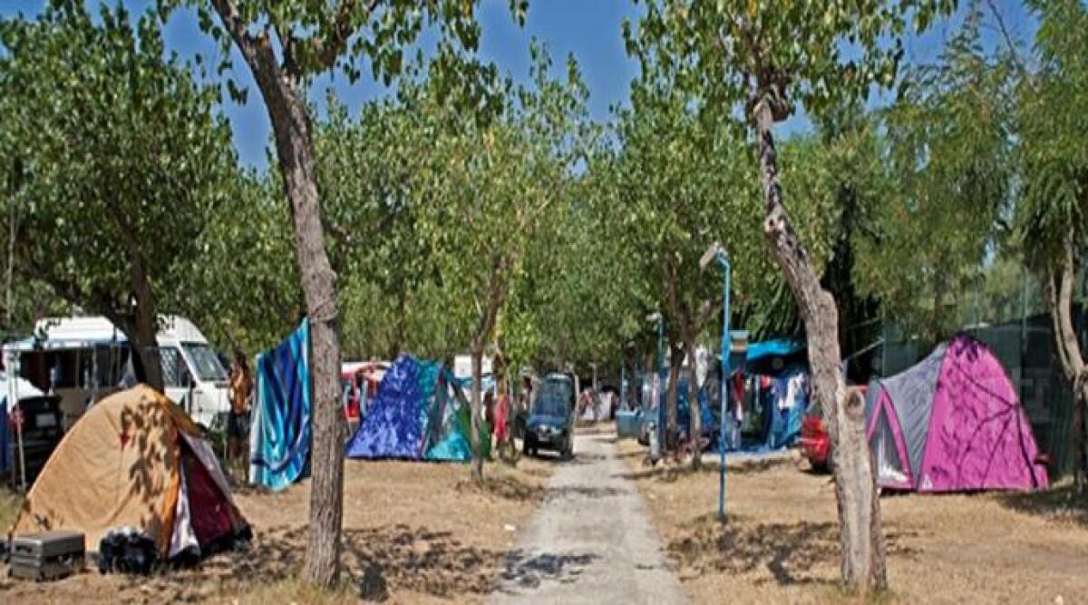 Restyling dei camping di Riccione, sfrattati i titolari delle casette: parte la protesta - 