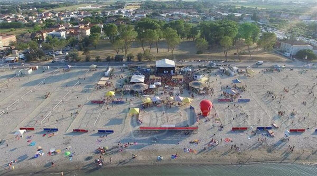 A Bellaria una spiaggia solo per ragazzi, il 7 giugno mega evento con 30 scuole e 1500 studenti - 