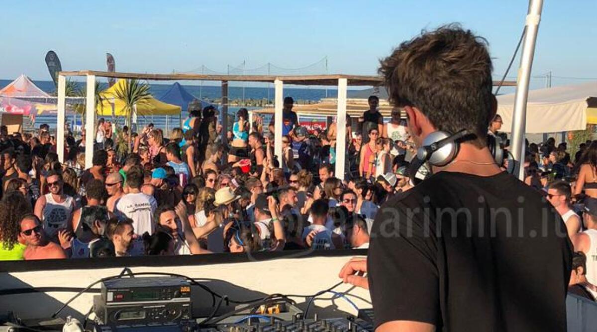 A Bellaria il 7 giugno festa da guinness sulla spiaggia, la ricreazione pi&ugrave; lunga del secolo - 