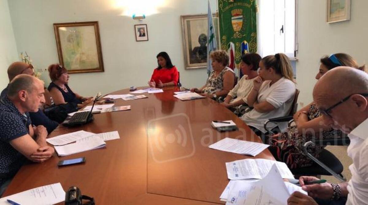 Riccione, Bar Giardini e pista di pattinaggio di viale Milano affidato ai ragazzi del Centro 21 - 