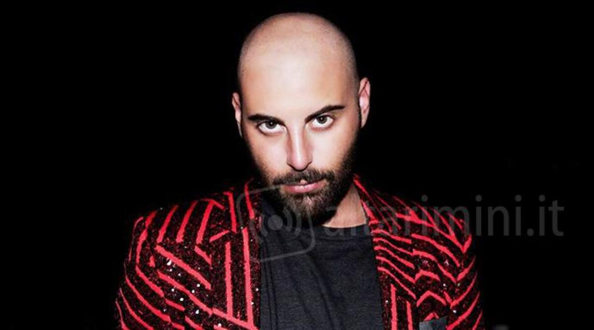 Costantino Bagalà si lancia nel mondo della musica, uscito il primo singolo 'Celebrità' -