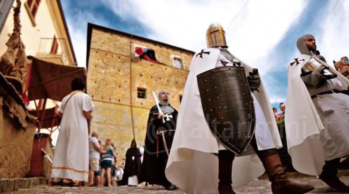 Alla scoperta di Monte Cerignone, con la splendida rivisitazione medievale: tre giorni di festa -