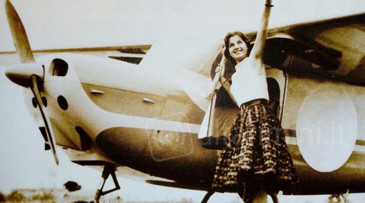 Rimini, 90 anni di voli dell'Aeroclub. Tanti sono diventati piloti di linea, nel 1961 la prima donna con brevetto - 