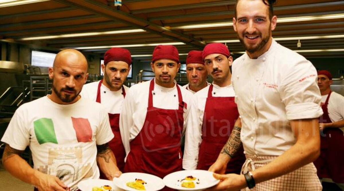 Aspettando Cracco a San Patrignano per 'Gusta, Ama, Dona', il suo sous chef 'testa' la cucina - 