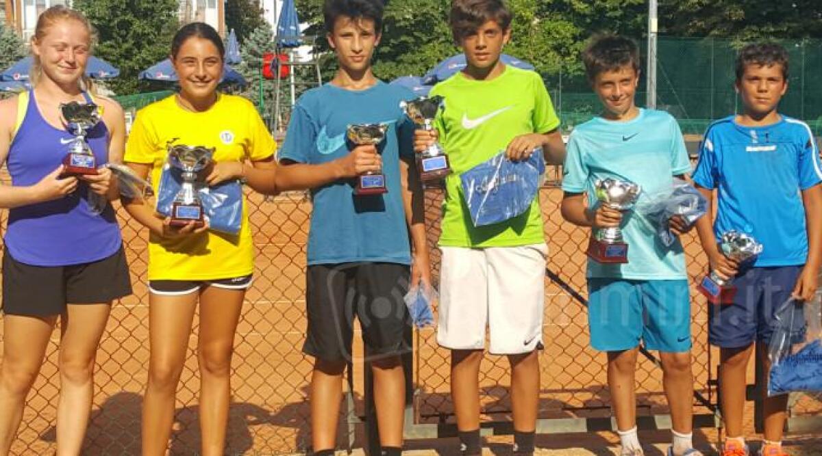 Tennis, doppietta di Evelyn Amati nella tappa giovanile Next organizzata dal Ct Casalboni di Santarcangelo -