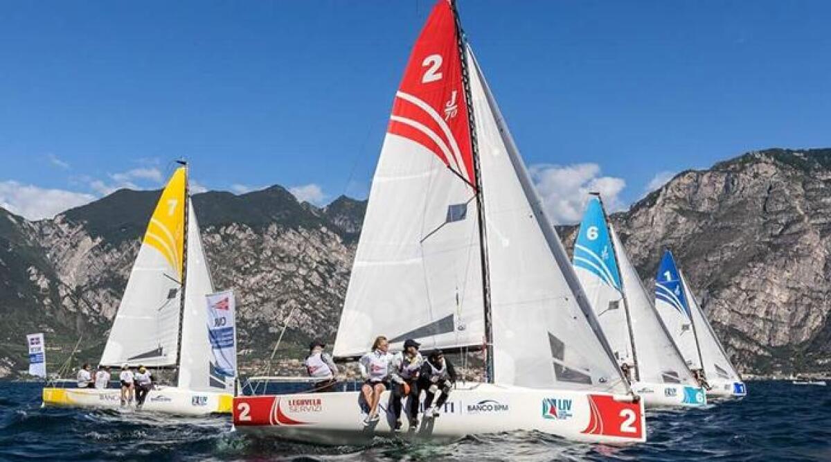 Presentati gli atleti del Club Nautico Rimini ai vertici della Federazione vela - 