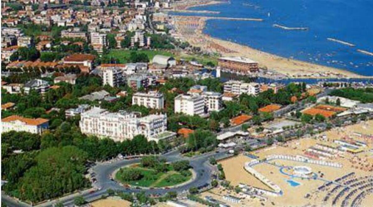 Rimini, rinnovate le concessioni del "triangolone" di Marina Centro fino al 2020 - 