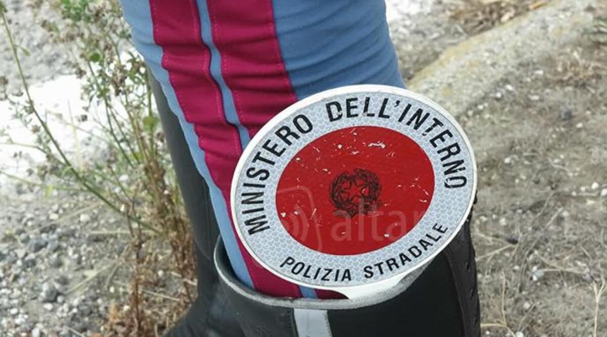 Rimini, stretta sull&rsquo;uso dei cellulari alla guida: parte la campagna Focus on the Road - 