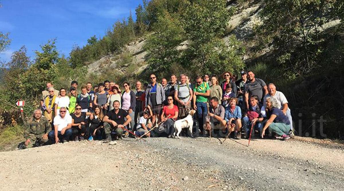 Turismo: alla Scoperta del 'Sentiero dei Contrabbandieri' e della Castellacciola - 