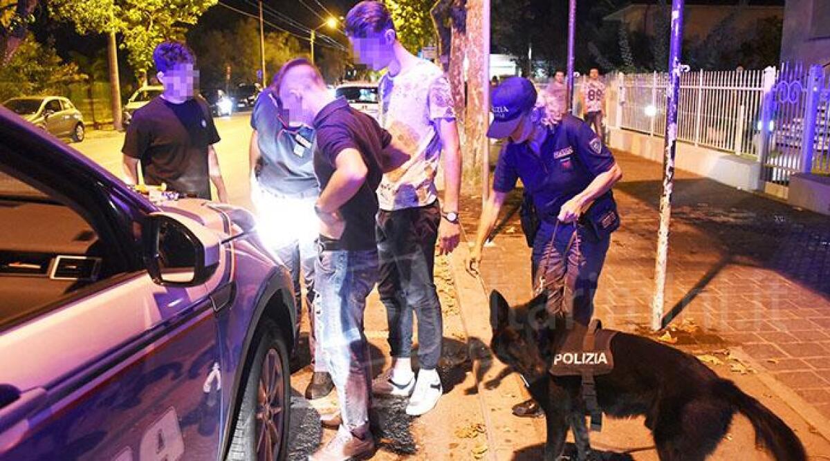 Il bilancio estivo della Questura: 159 arresti e 411 denunce. 'Reati diminuiscono, pi&ugrave; colpevoli scoperti' - 