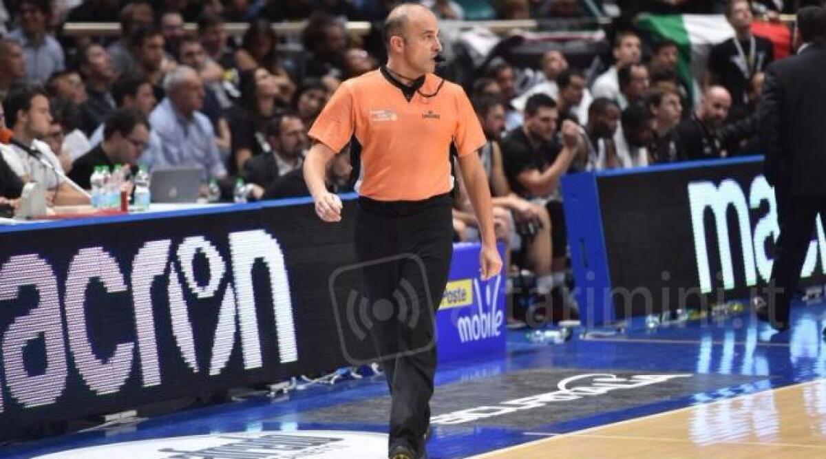 Basket, la Fip organizza corsi per diventare arbitro ed ufficiale di campo - 