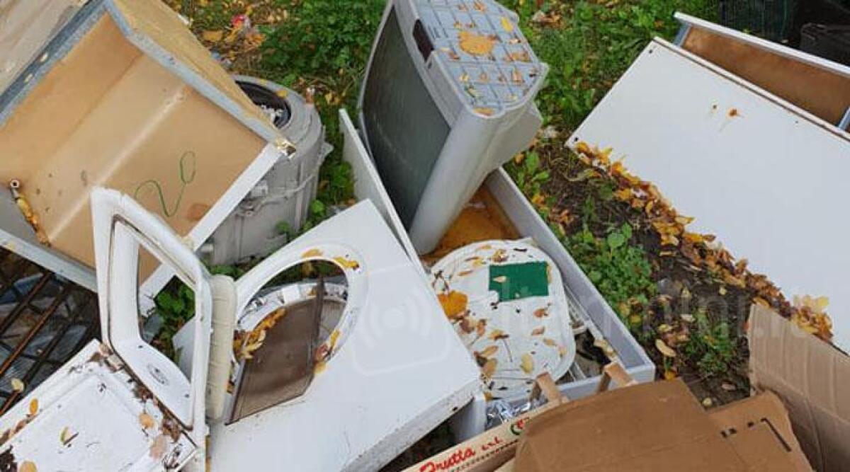Novafeltria, discarica a cielo aperto sulla strada per Sartiano. Il Comune: 'tolleranza zero, agiremo' - 