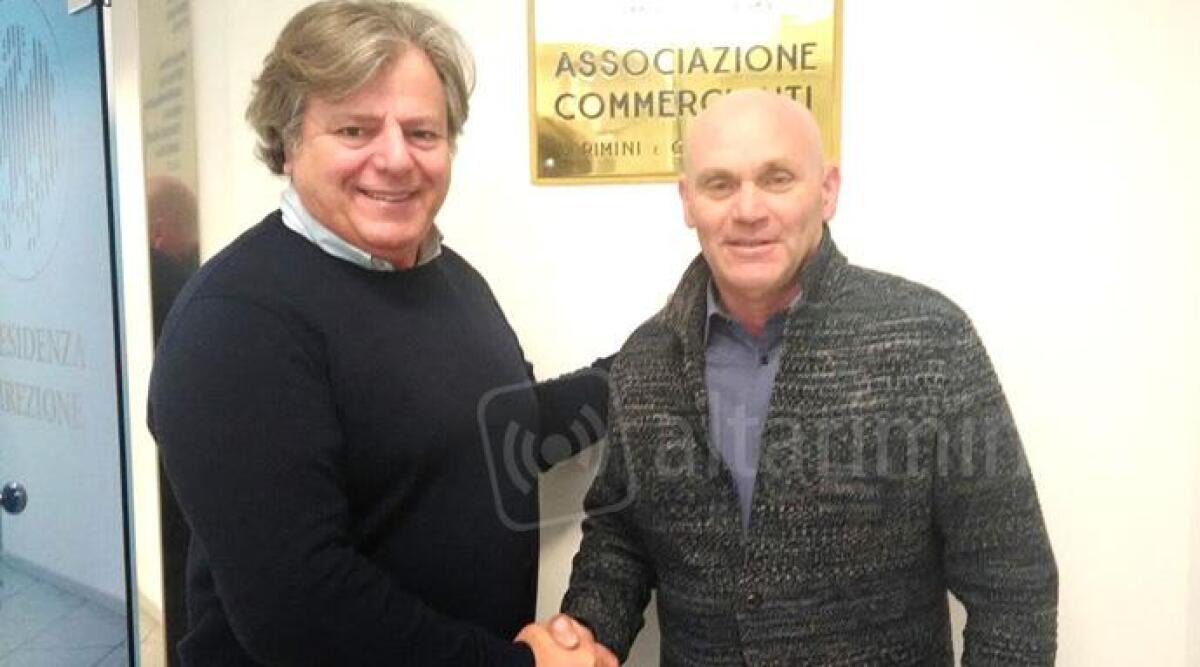 Rimini, il Comune vuole togliere le licenze a chi evade le tasse. Il plauso di Confcommercio - 