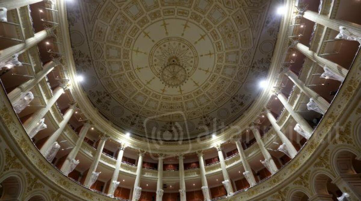Teatro Galli all&rsquo;avanguardia: macchina scenica computerizzata e pannelli touch screen per le luci di sala &lsquo;green&rsquo; - 