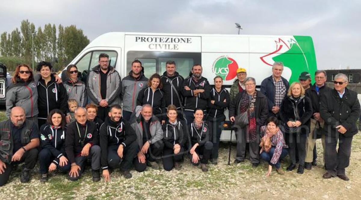 Unità cinofile simulano ricerca di persone scomparse. A Rimini il cane 'molecolare' dal fiuto straordinario -