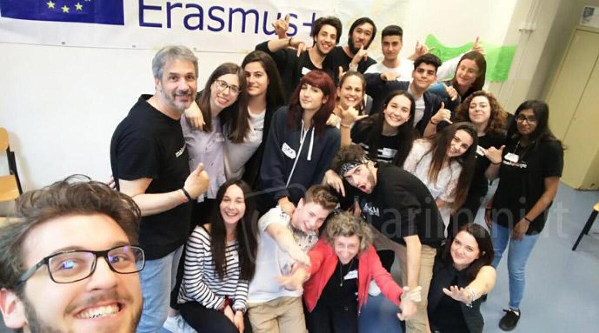 Novafeltria, le storie di giovani studenti e delle loro esperienze di lavoro all'estero - 
