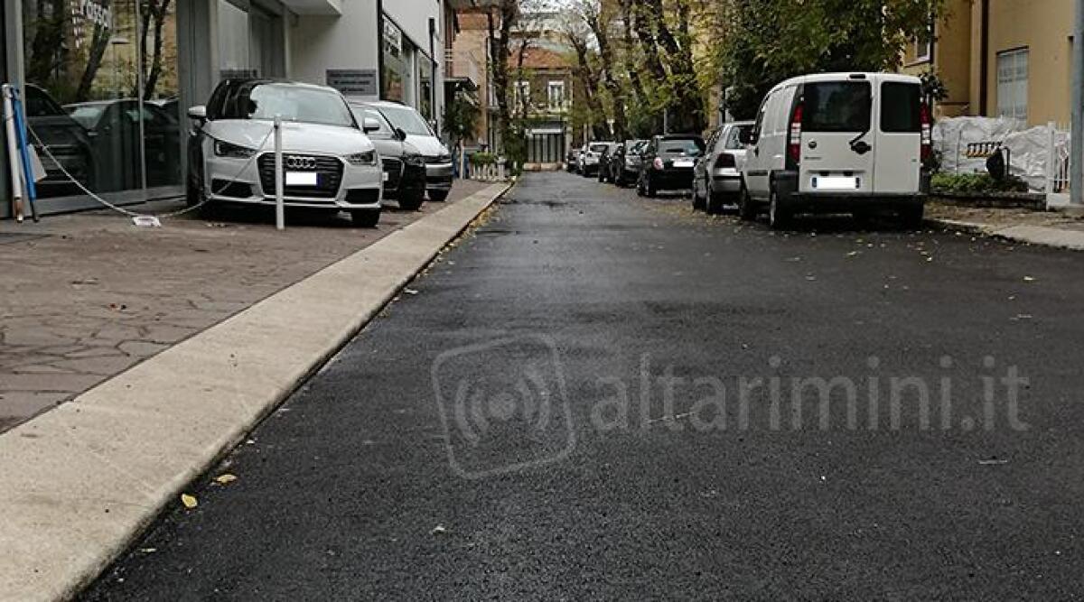 Cattolica, procede la riqualificazione delle strade: completate le asfaltatura di via Zara e Trieste - 