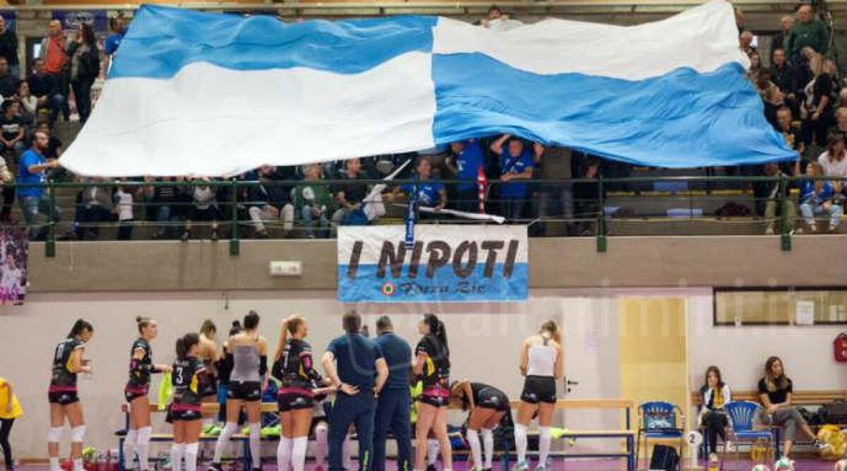 Volley A2 femminile, l'Omag vince al tie break contro il fanalino di coda Sorelle Ramonda - 