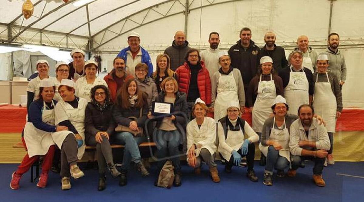 Due belle domeniche con la fiera dell'oliva a Coriano. Presidente Bonaccini fissa importante incontro per i produttori - 