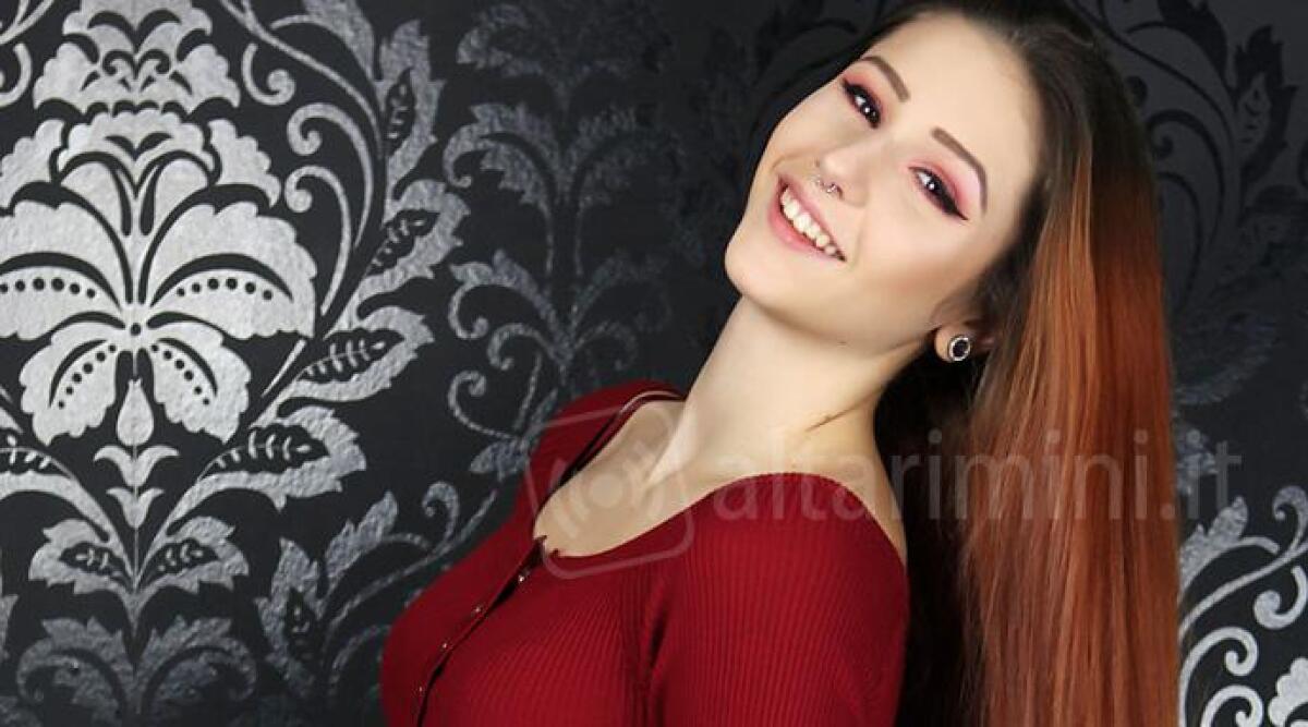 Samantha Frison e Giulia Zoccali, youtuber amate da milioni di fan protagoniste del Natale di Bellaria - 