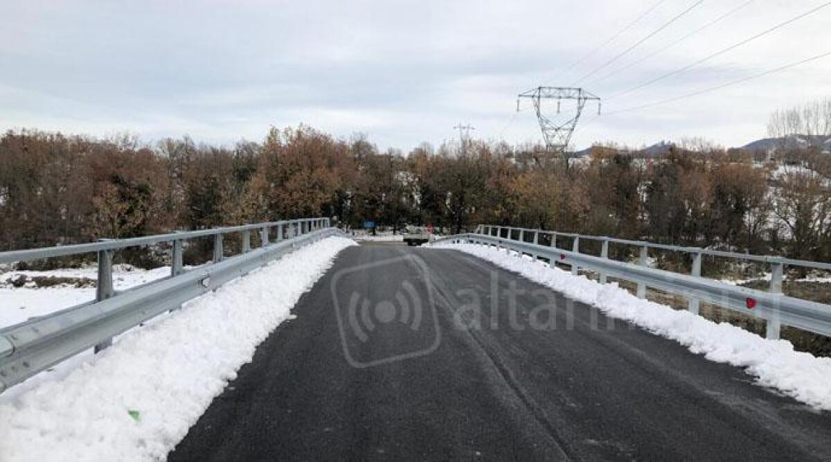 FOTO: un nuovo e più ampio ponte sul torrente Rio Maggio a Maiolo, lavori ultimati -