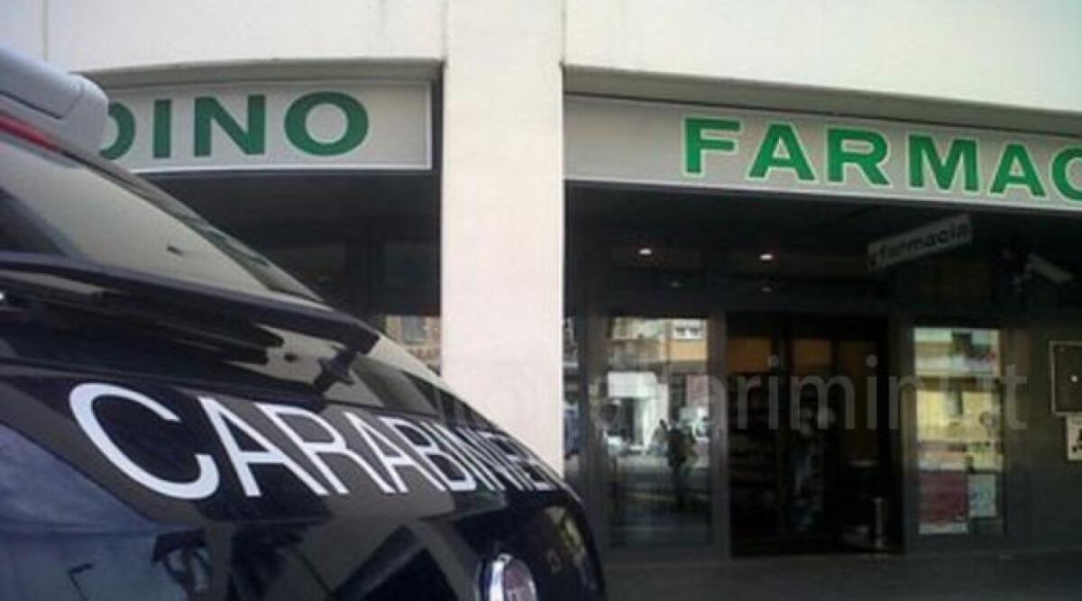 Riccione, entra in farmacia e ruba dalla cassa 400 euro, 38enne arrestato - 