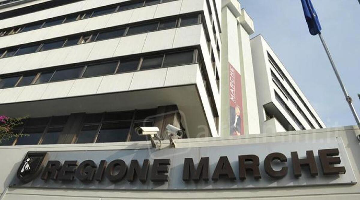 No al passaggio di Sassofeltrio e Montecopiolo in Provincia di Rimini -