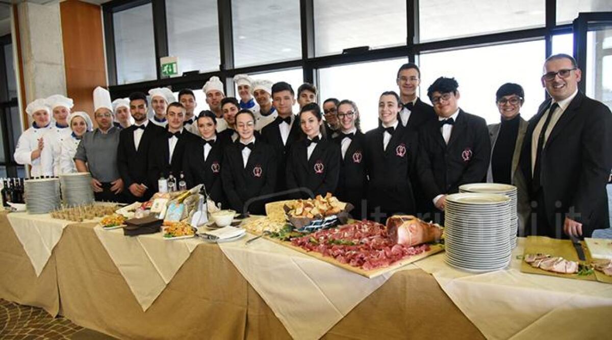 L'Alberghiero di Novafeltria conquista la Regione con i sapori della Valmarecchia - 