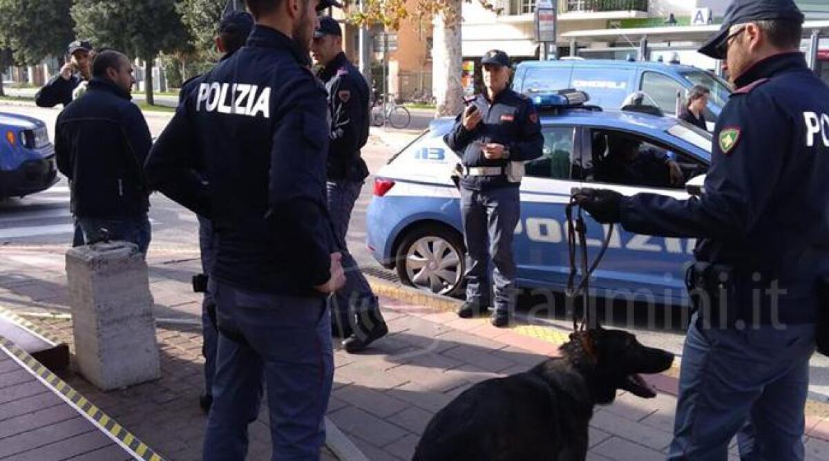 Mezzo chilo di droga nello zaino, arrestato giovane del Gambia con permesso umanitario -