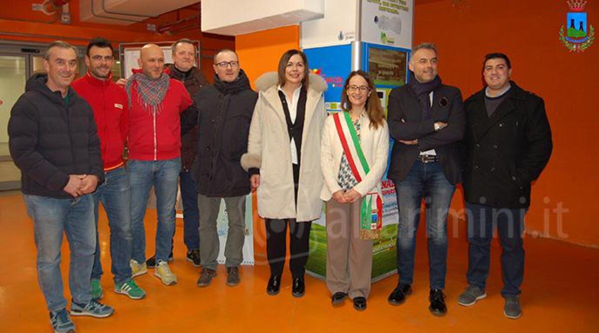 Gli dai tre rifiuti di plastica, lui ti d&agrave; dei soldi: inaugurato a Villa Verucchio il punto Green Money - 