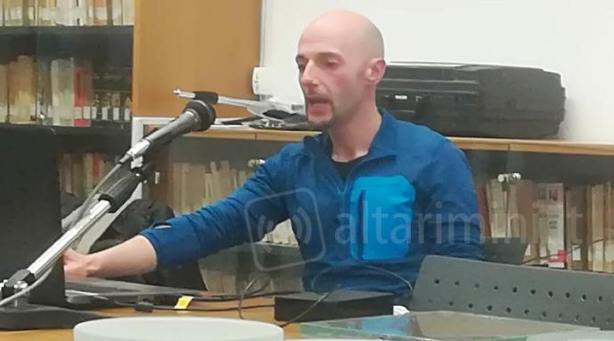 A lezione su come costruire un telescopio con l'ingegner Matteo Muccioli -