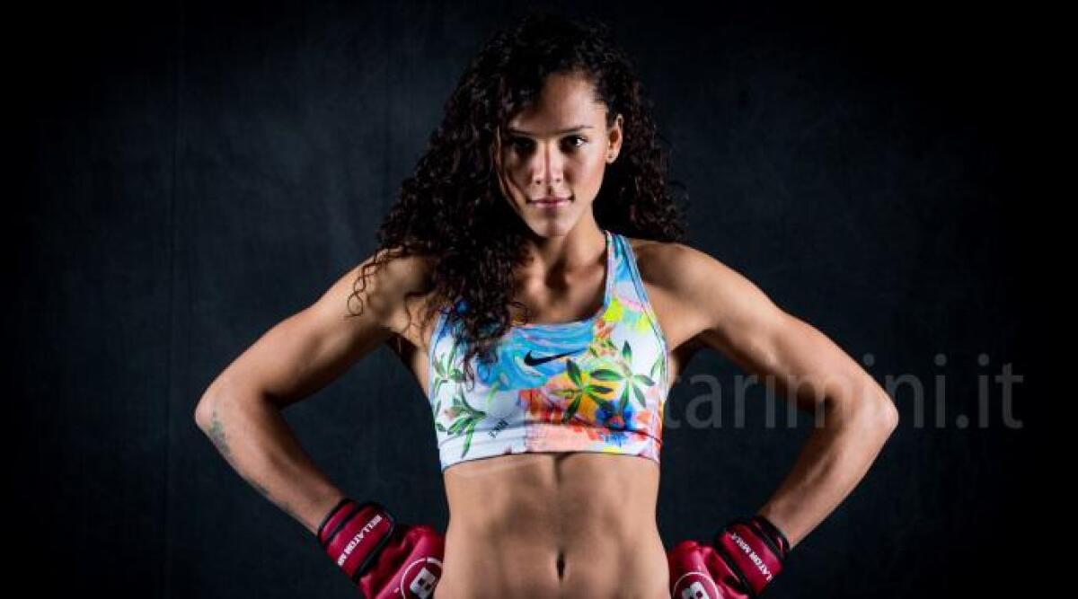 La fighter Alejandra 'Azul' Lara a Rimini: &lsquo;Voglio insegnare alle donne ad avere pi&ugrave; fiducia e sicurezza&rsquo; - 